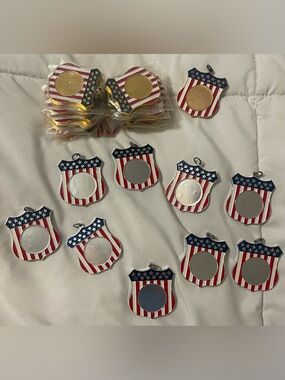 Lot of 30 Vintage Patriotic American Flag Shield Charms - 21 Gold / 9 Silver